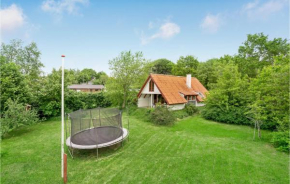 Nice Home In Løgstrup With Wifi